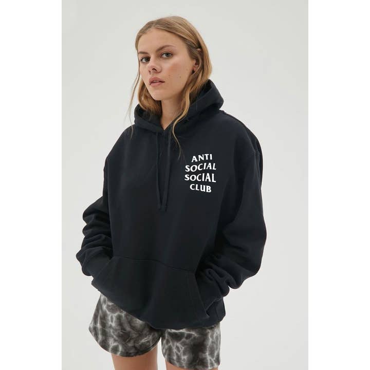 crashangel.us - Wholesale Hoodie - Women's - SOCIAL CLUB FORNT BAG GRAPHIC HOODIE1