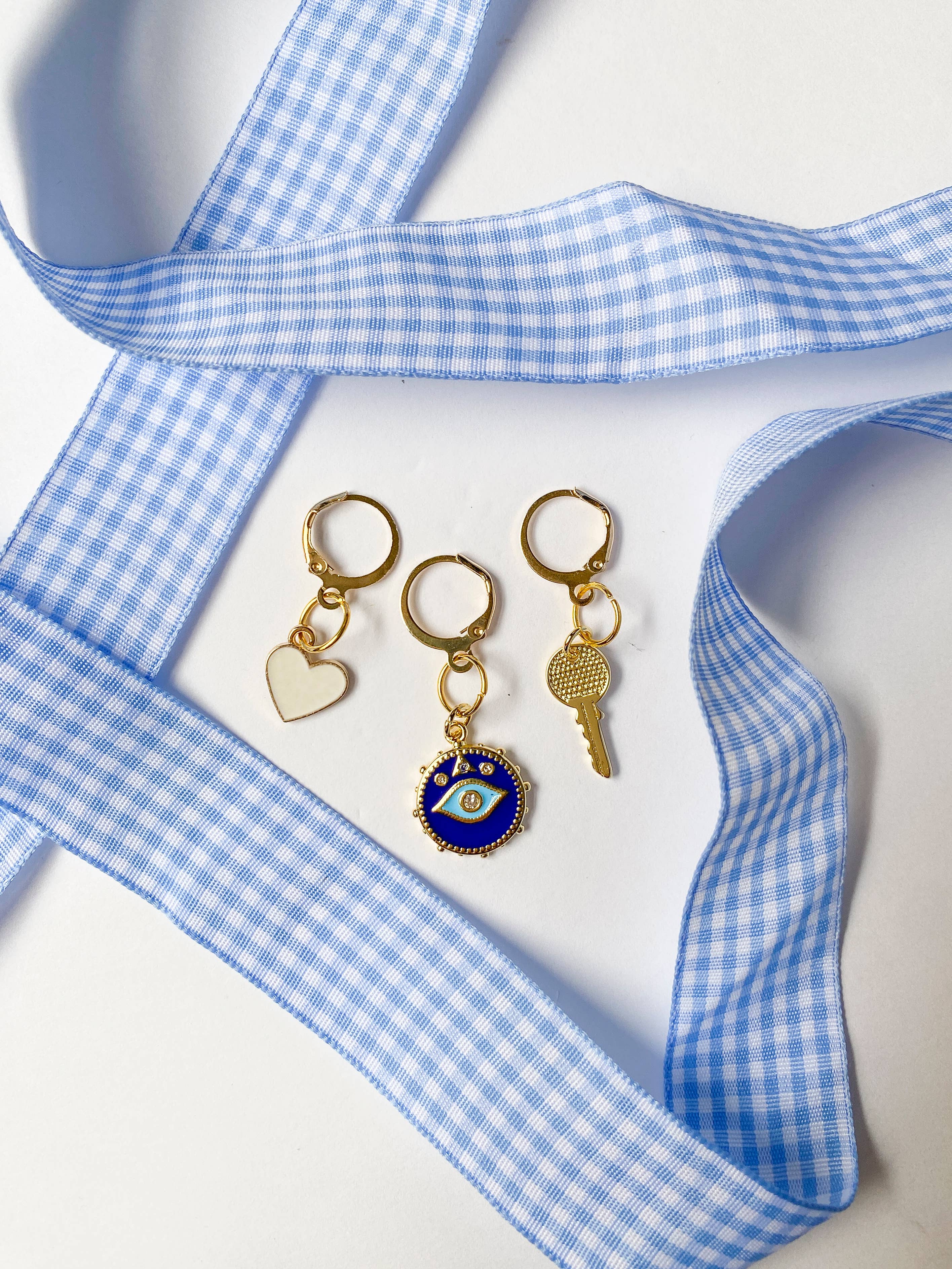 Leo & Lee Studio - Wholesale Shoe Accessories - Gingham Shoe Charms and Lace Sets | Sneaker Charm Sets21