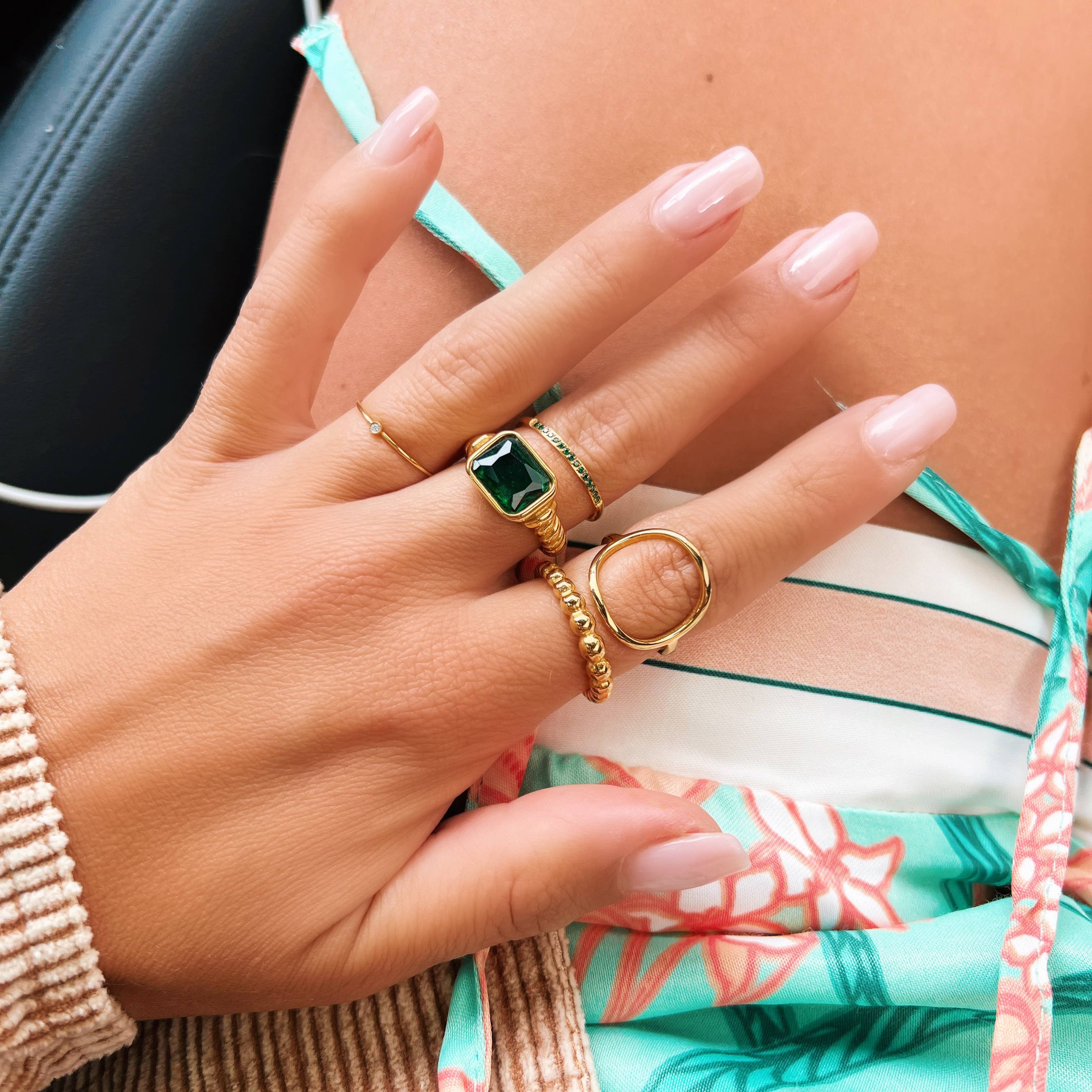 Bazou - Wholesale Band/Stacked Ring - Steel Ring With Open Round - Gold1