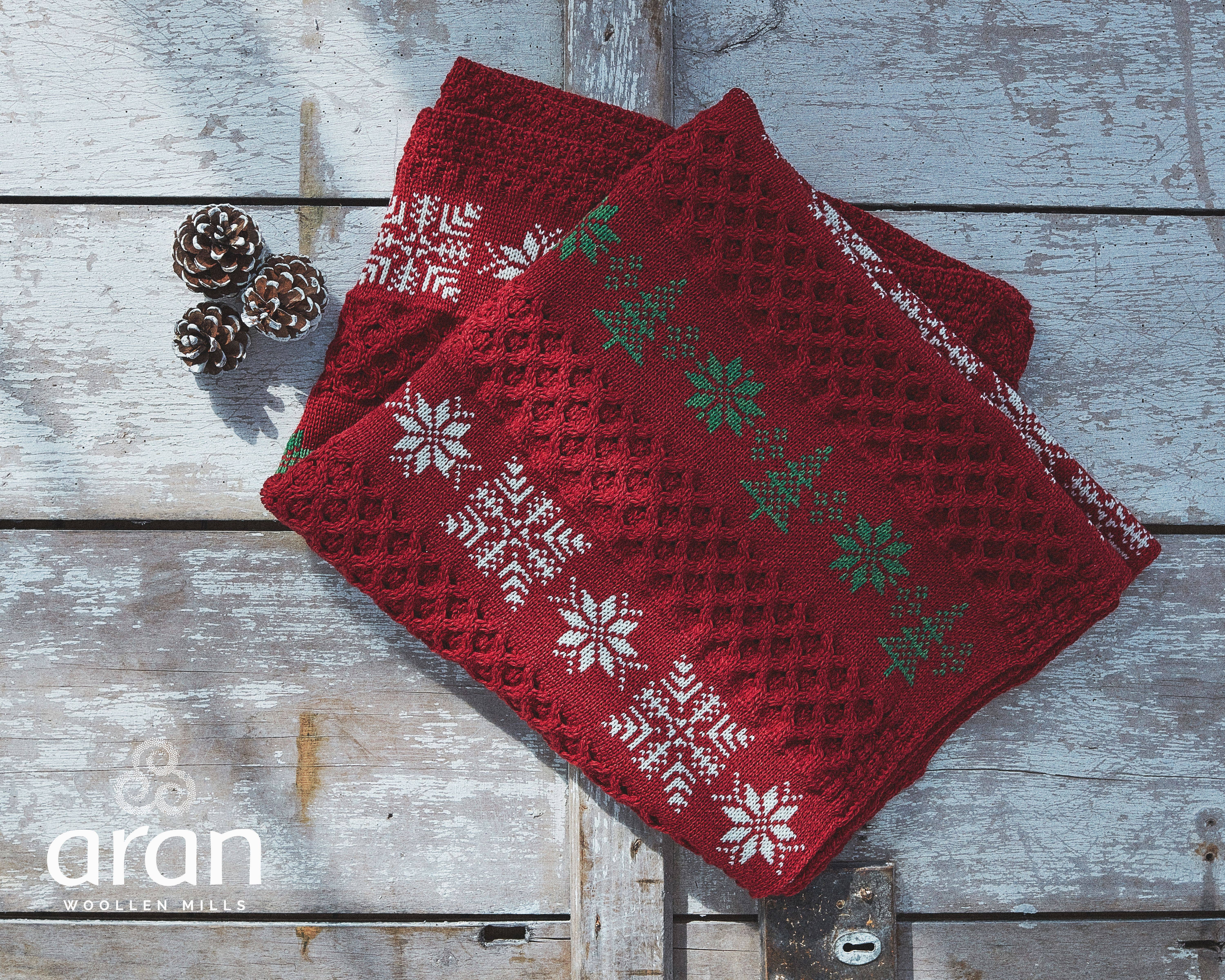 Aran Woollen Mills - Wholesale Throw Blanket - Christmas Throw3