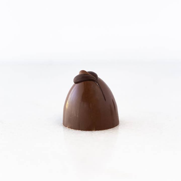 Maggie Lyon Chocolatiers - Vente Chocolat - Truffes à la mousse au chocolat/2,6 lb Étui1