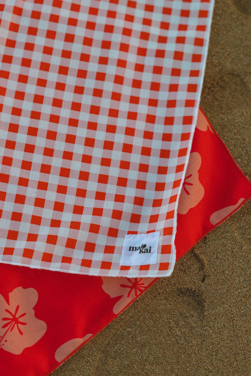 Malo Kai Beach Mat - Guava Gingham for wholesale on Faire1