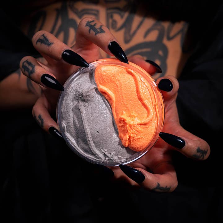 Twisted Allure - Wholesale Body Scrub/Exfoliant - Campfire Stories Split Scrub1