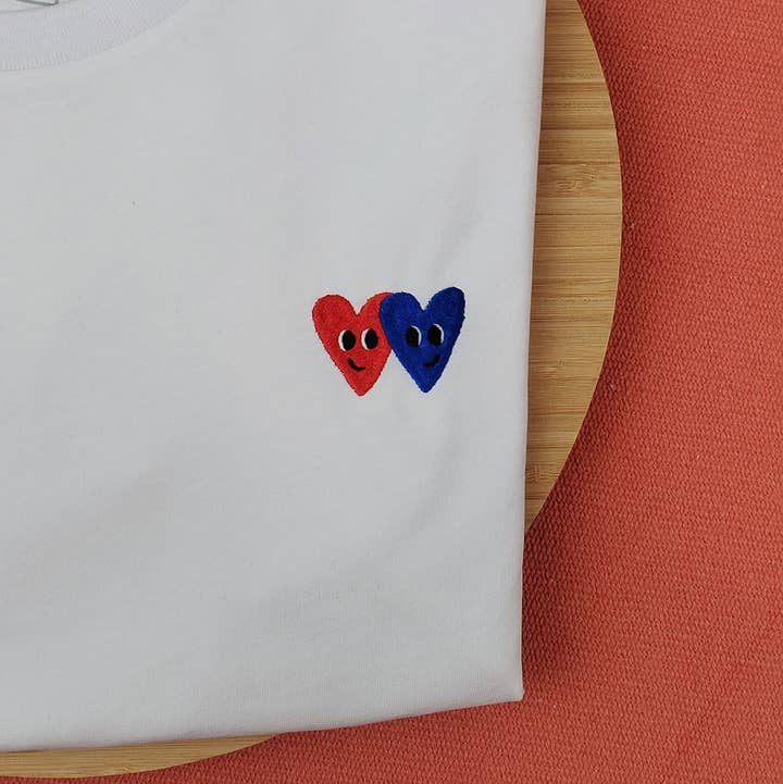 Blanc T-shirt brodé - Coeur Coeur en vente sur Faire