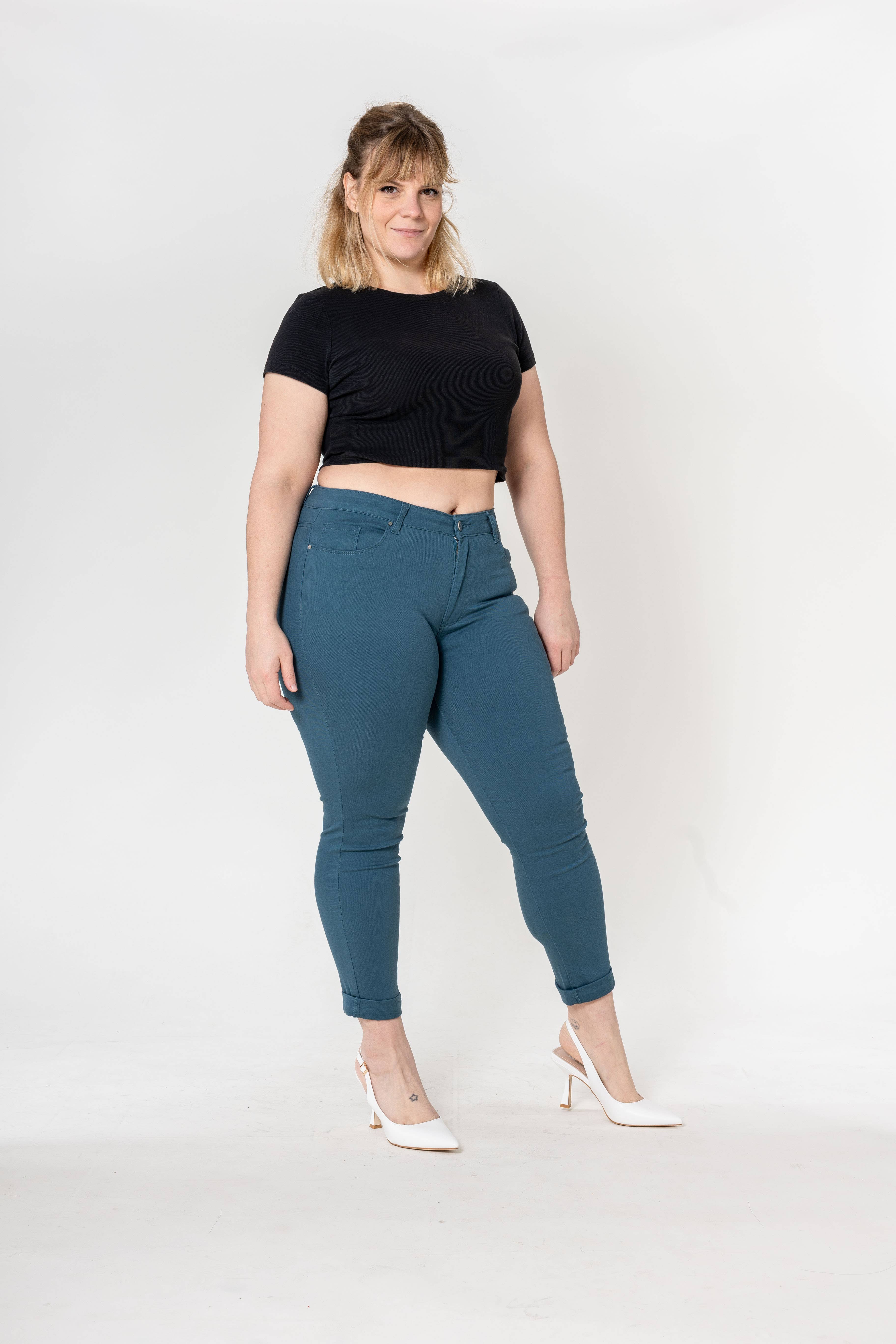 Nina Carter – Calças - Mulher por atacado – Tamanho Plus Curve Plus Tamanho Voltar ao Pescoço P19965