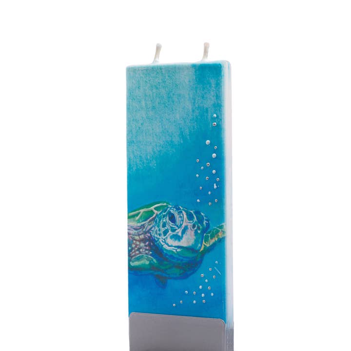 Flatyz Candles - Vente Bougies originales - Bougie plate faite à la main avec une tortue de mer nageant0
