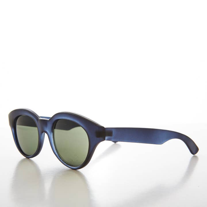 SUNGLASS MUSEUM - Wholesale Sunglasses - Women's - Round Retro Sunglasses - Ogden