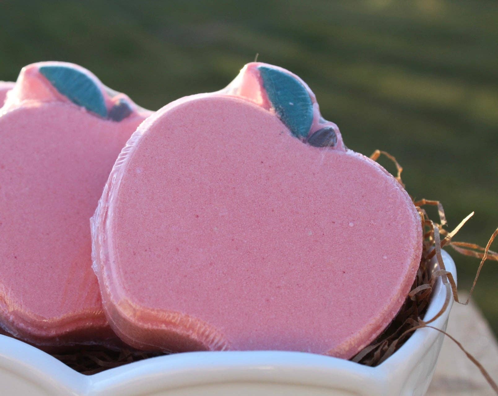 Wicked Bubbles LLC - Wholesale Bath Bomb/Fizz - Bath bomb - 5 oz - Country Apple4