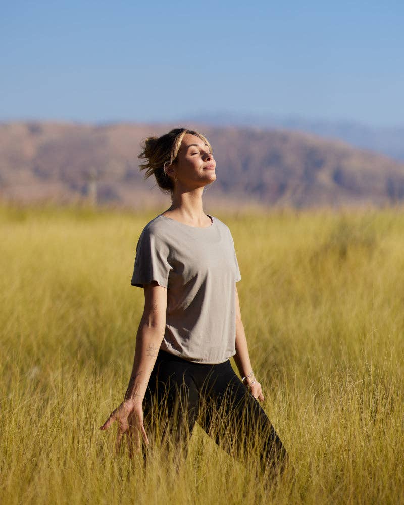 Yoga Searcher - Vendita all'ingrosso Maglietta - Donna - MEDE - T-shirt in lyocell per donna21