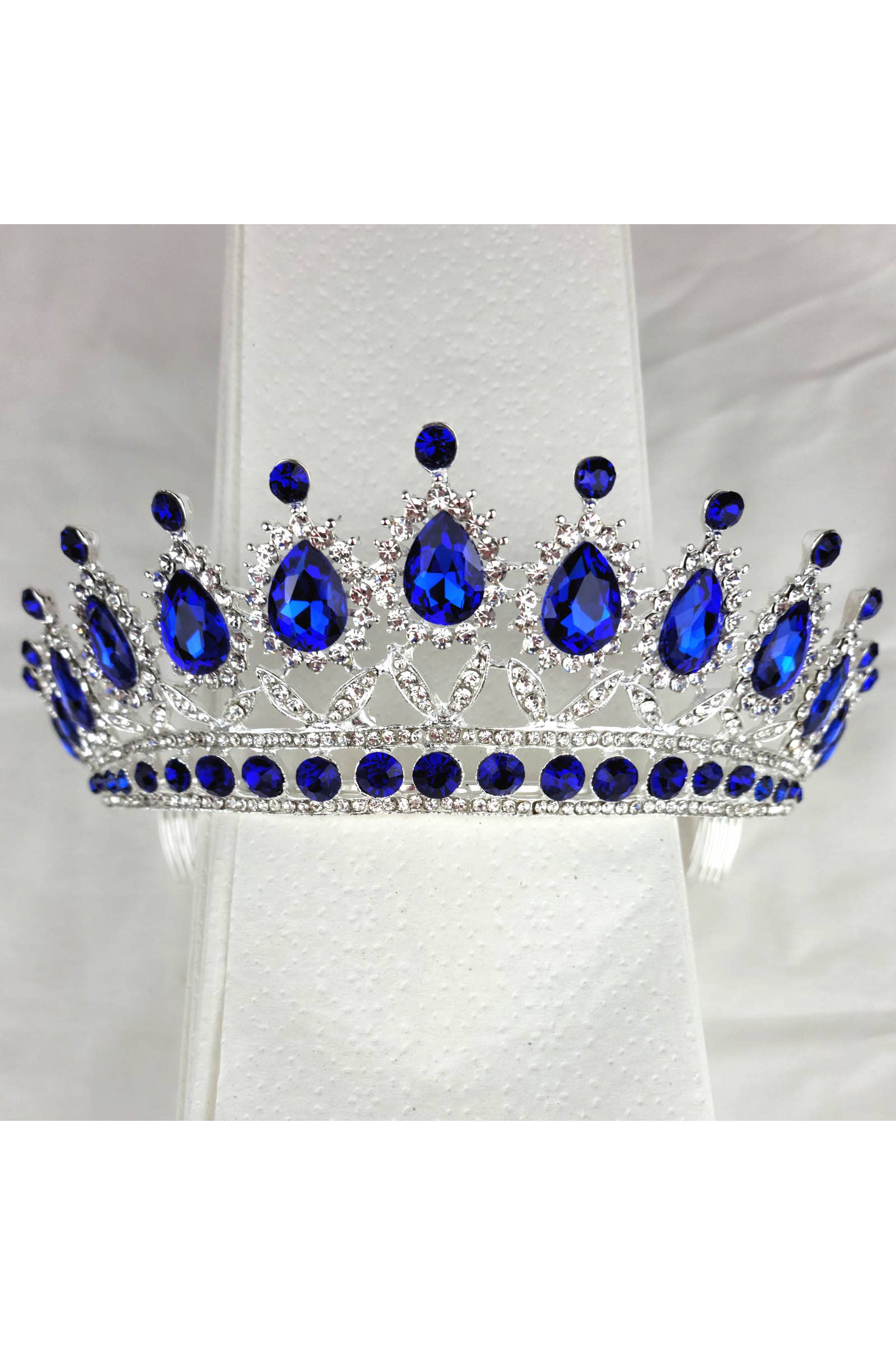Chicas - Wholesale Tiara - Women's - One Size Fits All Metal Tiara With Jewel Rhinestones HT879-4