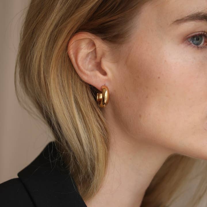 Akshaya earrings for wholesale by Julide Bijoux