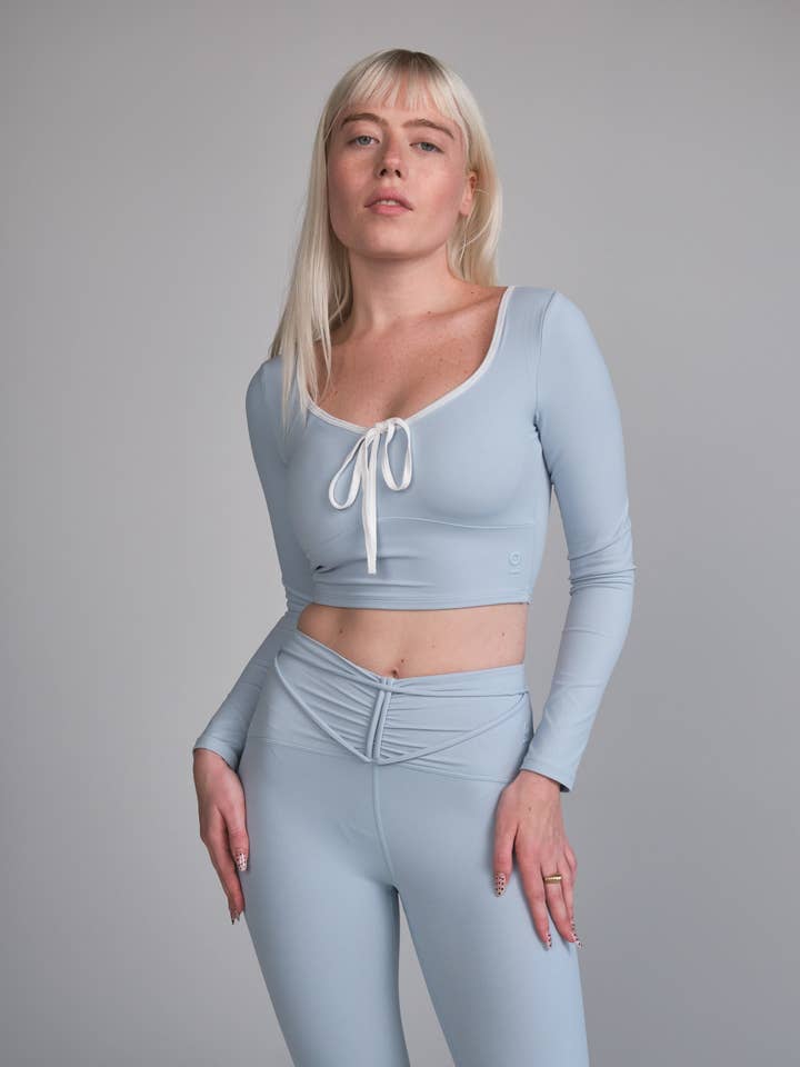 Das Darling Langarmshirt für den Großhandel von LUCKY HONEY