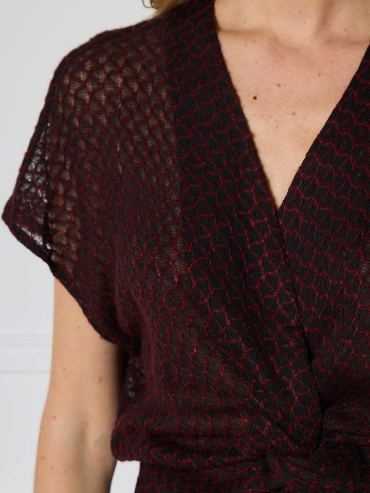 LULUMARY - Wholesale Blouse - Women's - Textured crop top H7006