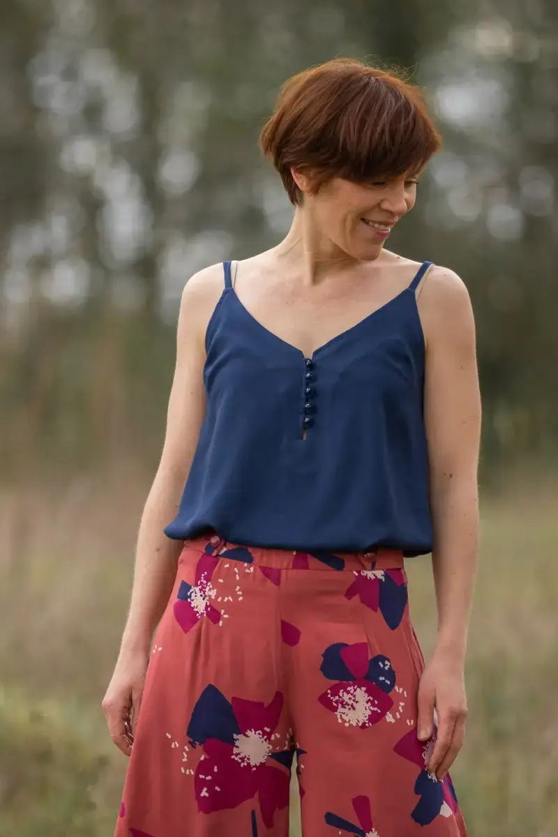 Eglantine et Zoé - Wholesale Fabric - Atlantic Blue Viscose Crepe Fabric5