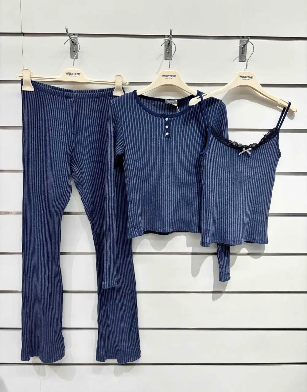 Chilli Girl Collection – wholesale Camisole – Dam – Ribbade linnen med spetsdetaljer5