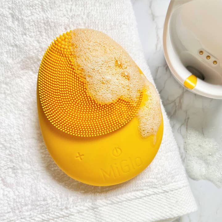 Oh It's Natural - Wholesale Electronic Skincare Device - Face Cleansing Massage Brush