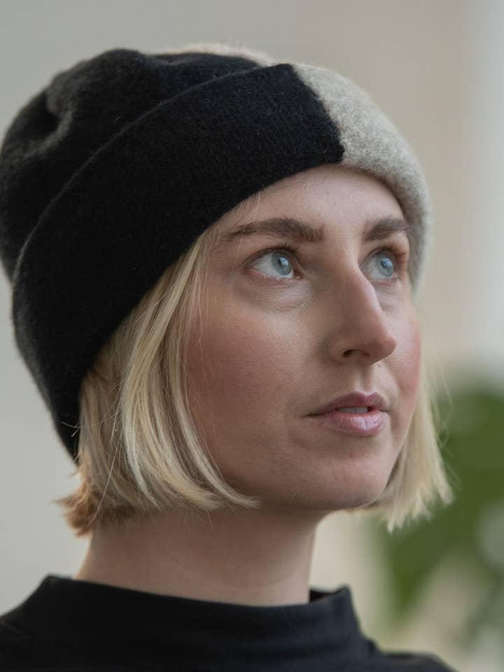 Twee-kleurige hoed voor wholesale door Rosana Exposito