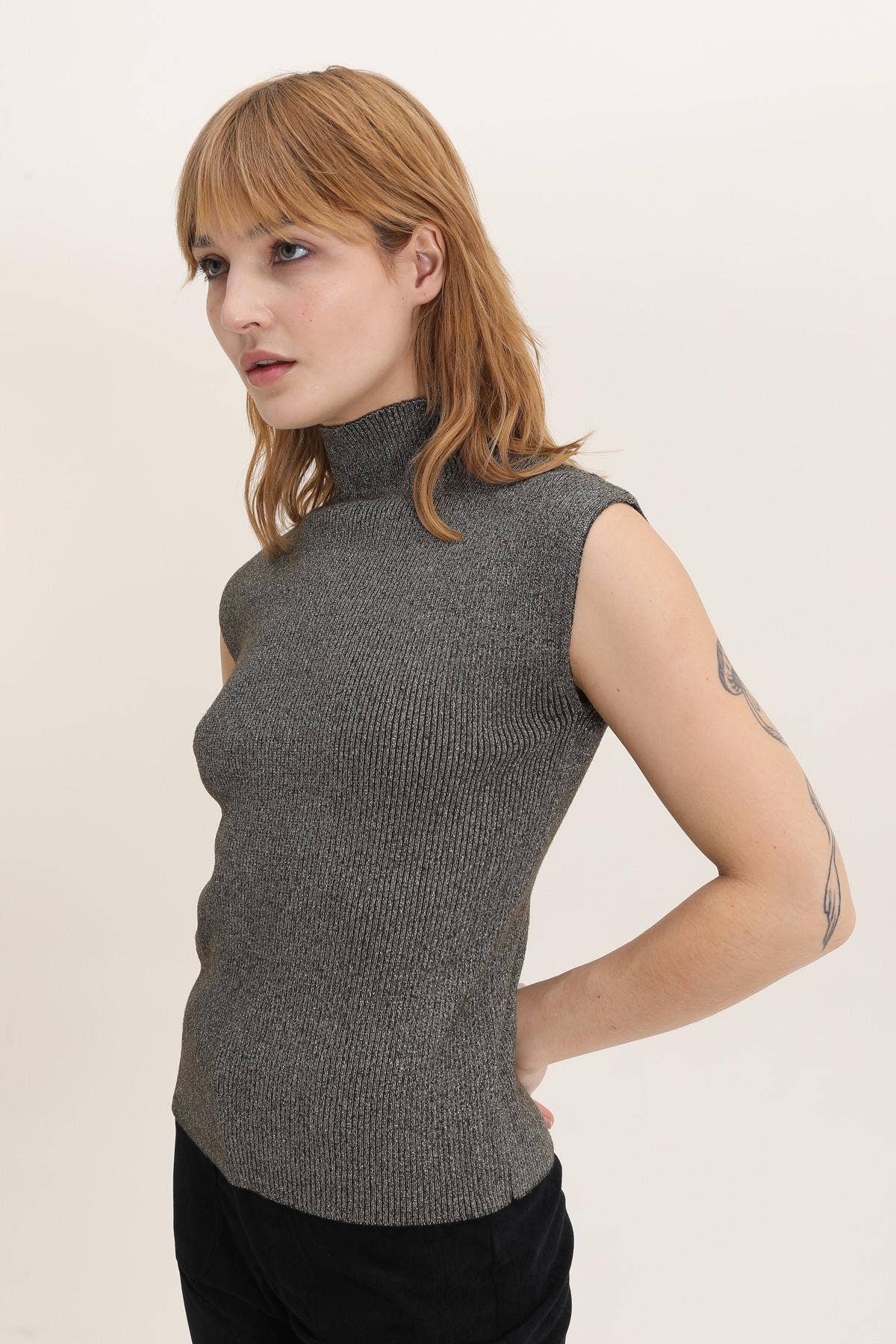 LULUMARY – wholesale Stickad topp - Dam – Lurexstickad top H684 med hög krage, 6-pack15