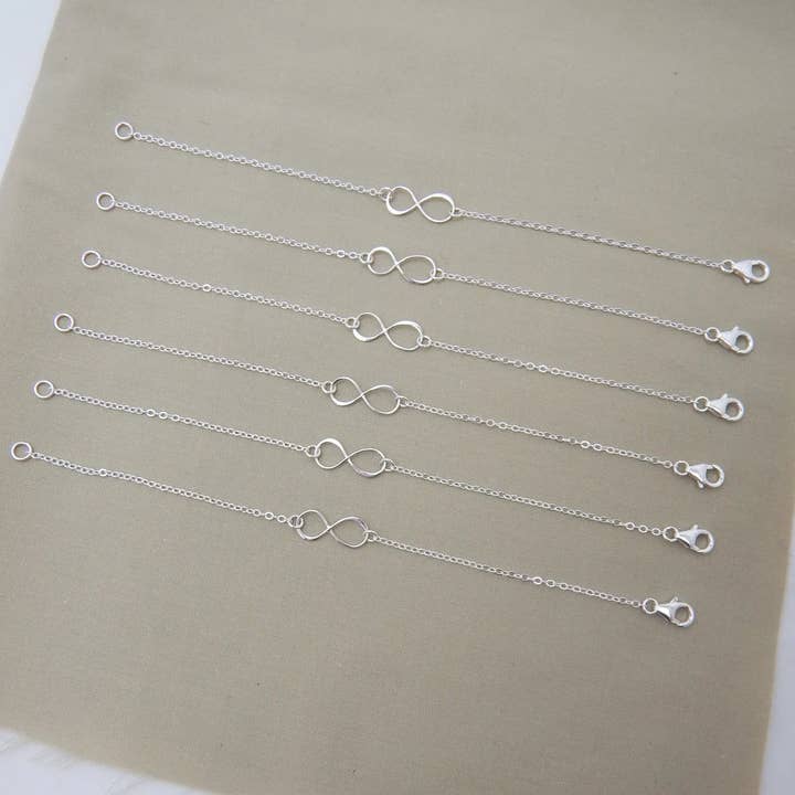 CY Design Studio - Wholesale Link & Chain Bracelet - Sterling Silver Infinity Bracelet – Simple & Minimal Everyday Jewelry3