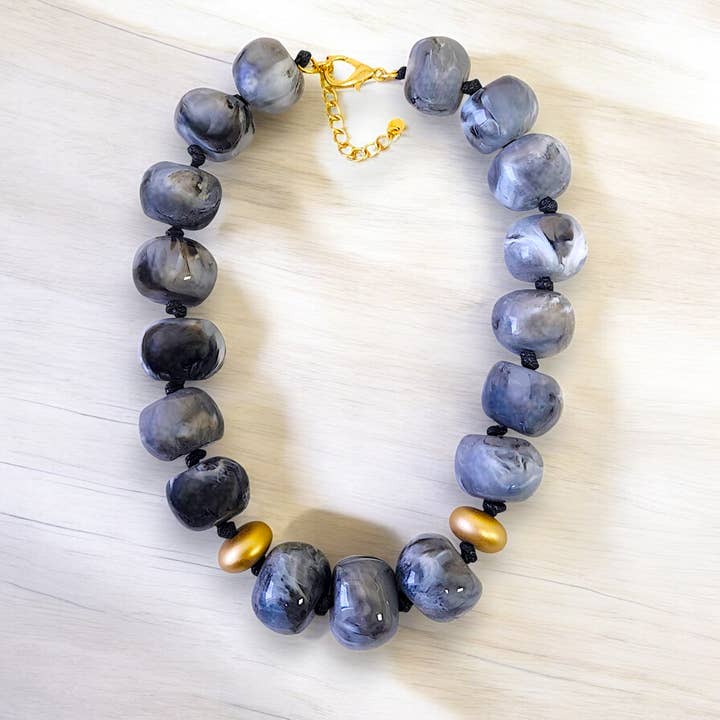Bijoux Envie Statement Jewelry – wholesale Beaded/pearl necklace – Blue Necklace | Gumball Necklace | Nautical | Navy | Chunky