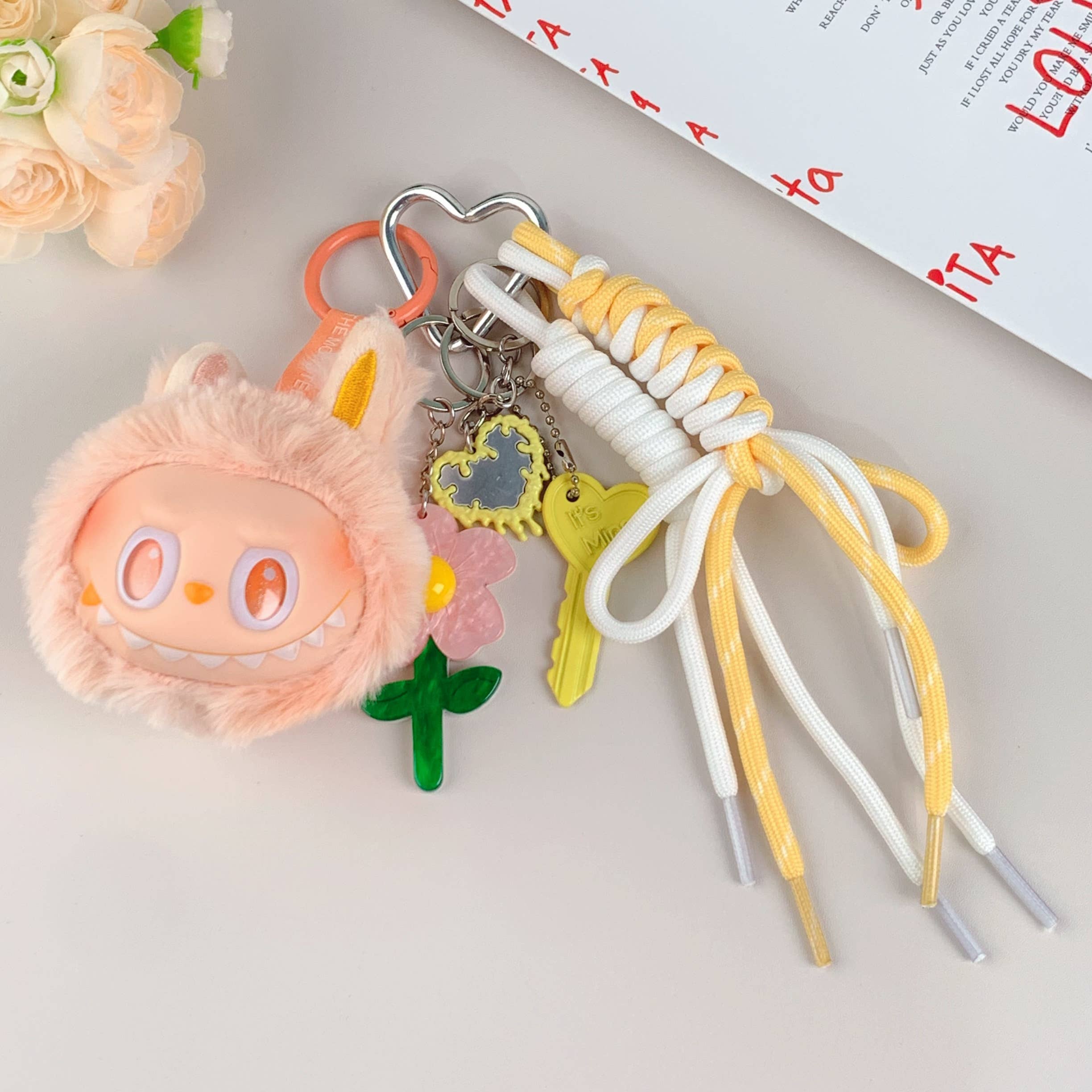 Lilyrosy（Duty free) - Vente Porte-clés – femme - Porte-clés en peluche mignon et très demandé pour filles – Charm de sac18