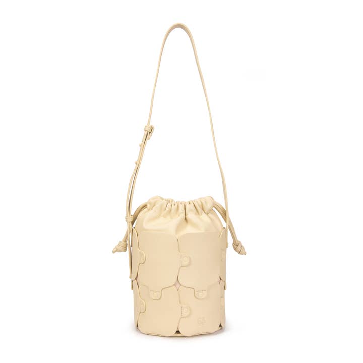 Saco balde em couro vegano Felino amarelo claro por atacado de Excess Paris