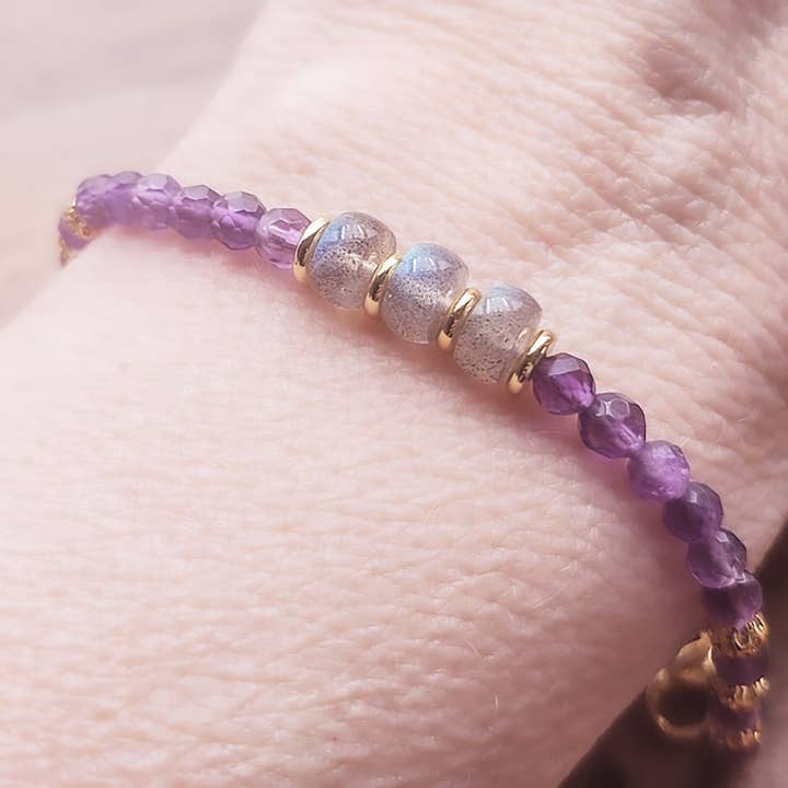 Bracciale Garuda in labradorite e ametista per la vendita all'ingrosso da parte di Moira Bijoux Creation