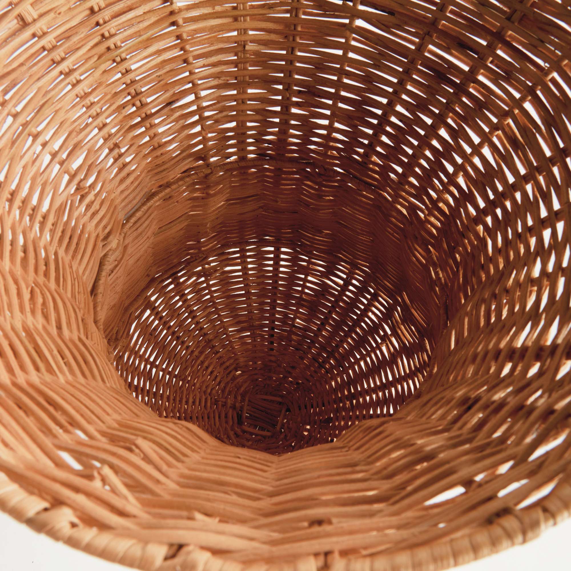 Napa Home & Garden - Wholesale Urn - Chesapeake Rattan Footed Urn Tall - Natural3