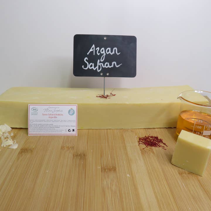 MAS SOPHIA - Wholesale Bar Soap - 1.6 KG BAR OF COLD-PROCESSED SURGRAS SOAP ARGAN SAFFRON BULK0