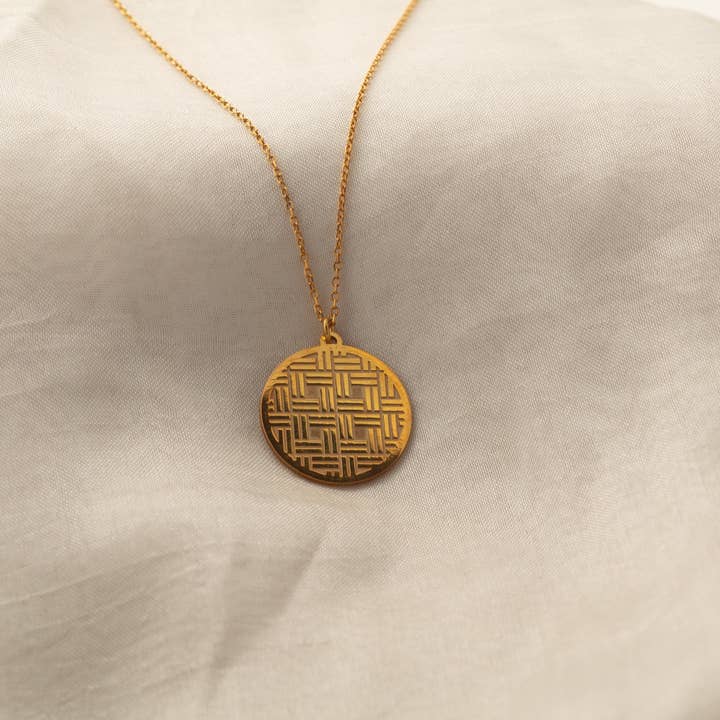 Collier à pendentif géométrique en argent sterling pour la vente par Br Minimal Jewelry