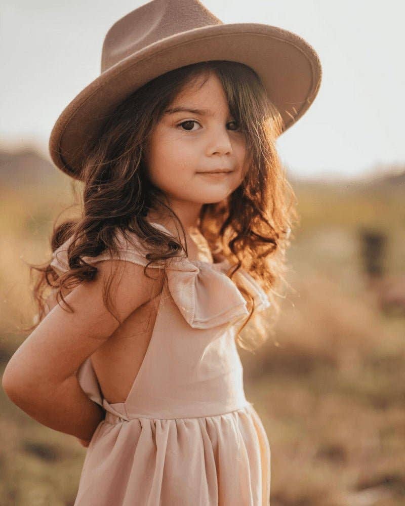 Bailey's Blossoms - Wholesale Mommy & Me-sets - Mommy and Me Nellie maxi-jurk met ruches - Champagne28