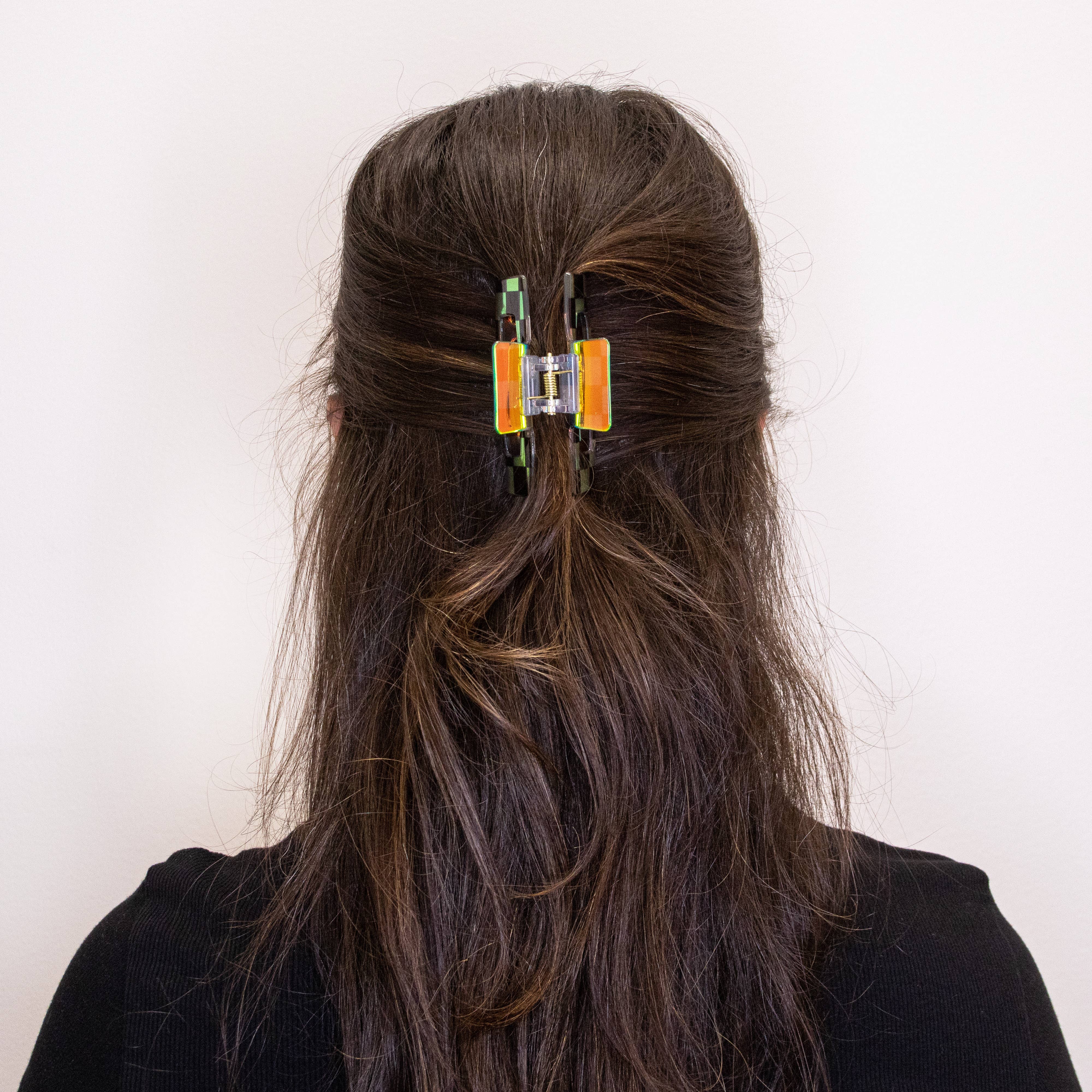 Frog Sac - Wholesale Hair Clip - Women's - Medium Square Iridescent Checkered Hair Claw Clip9