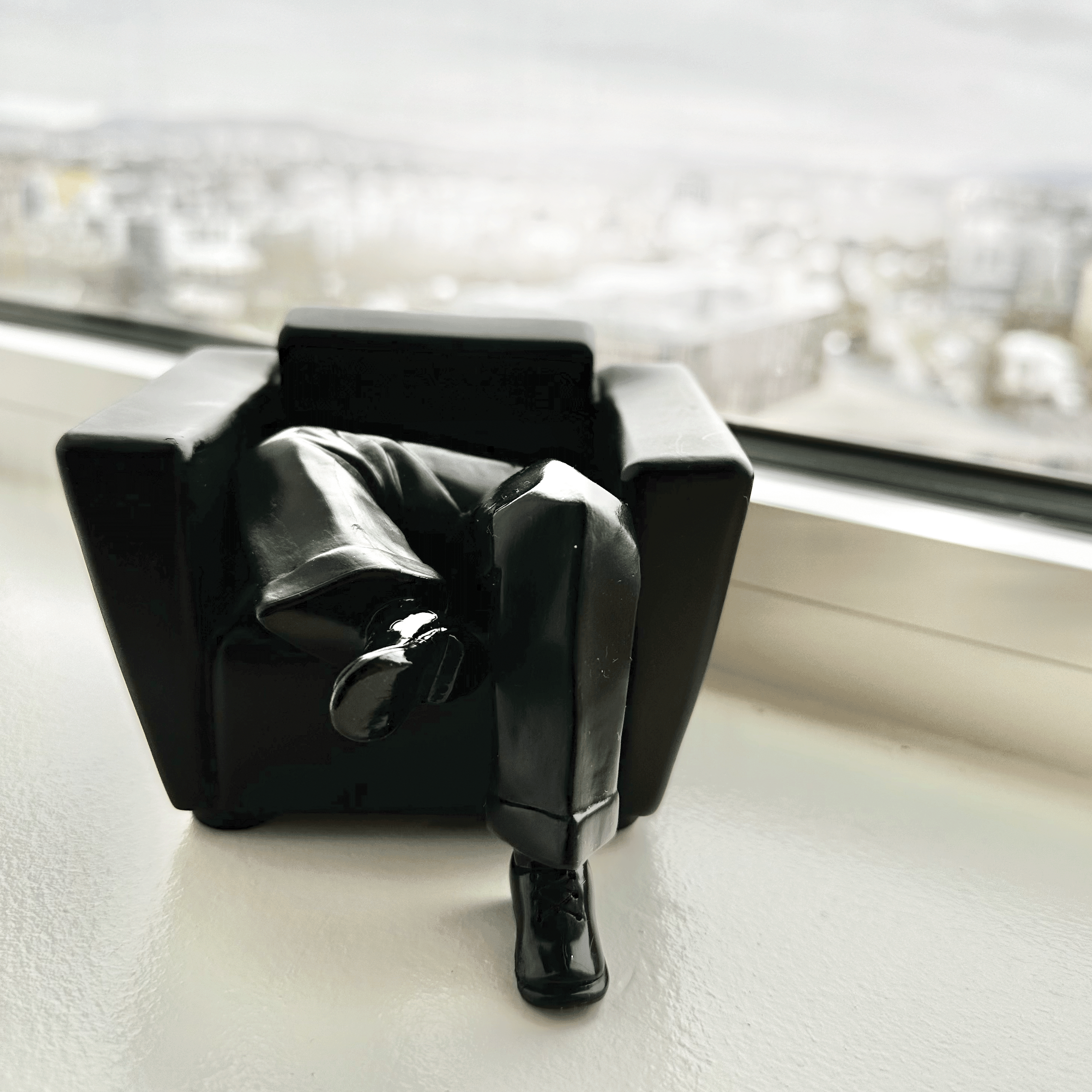 Elements2 Design - Wholesale Decorative Figurine - Re•pose He Sculpture – Black Posable Desktop Art Figure3