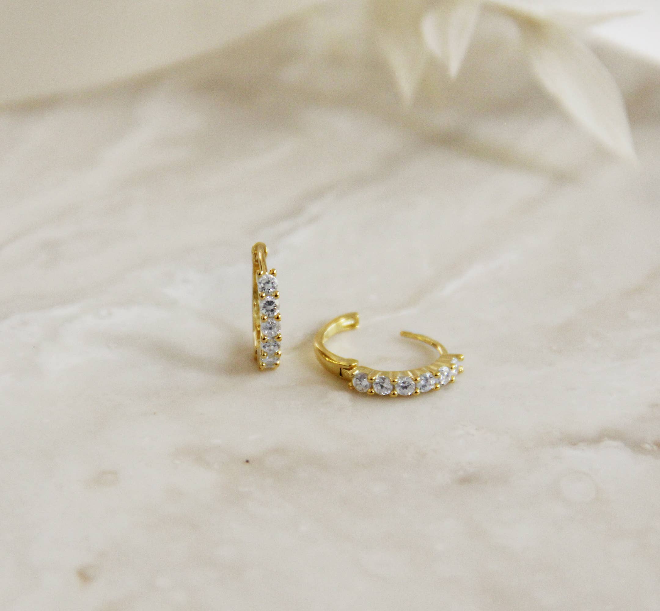 MAIVE - Vendita all'ingrosso Orecchini a cerchietto - Evangeline Hoops2