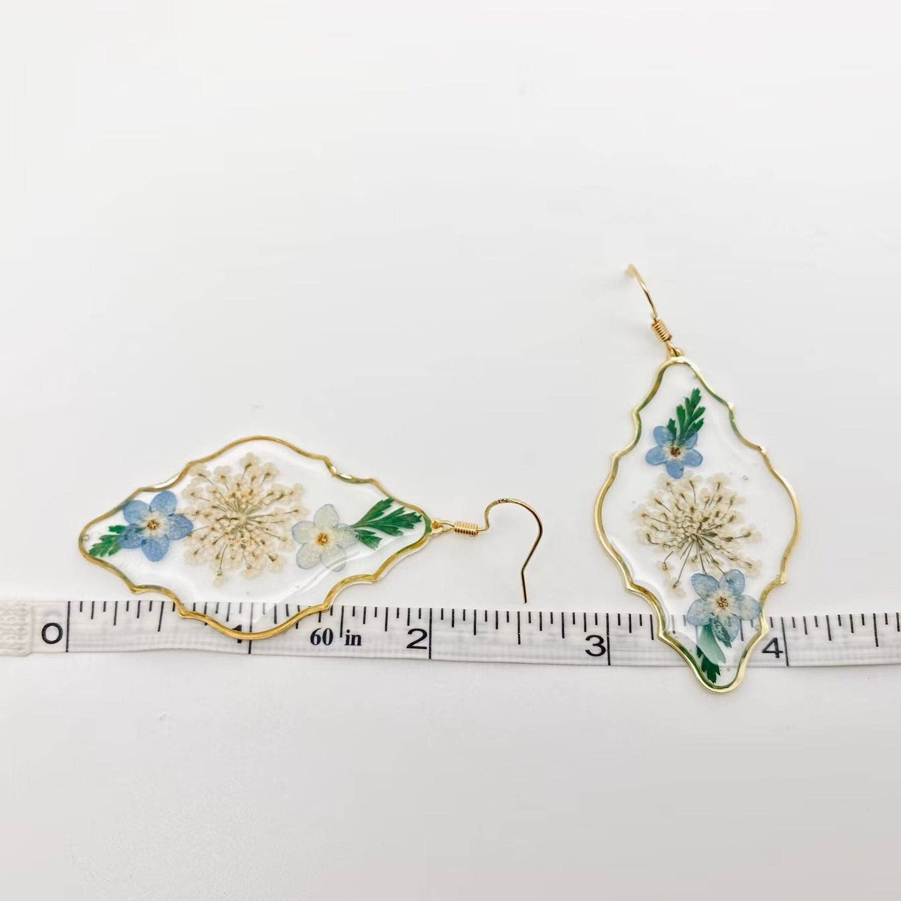 Mio Queena - Wholesale Dangle Earrings - Geometric Pressed Plant Dried Flower Dangle Earrings - PDF2