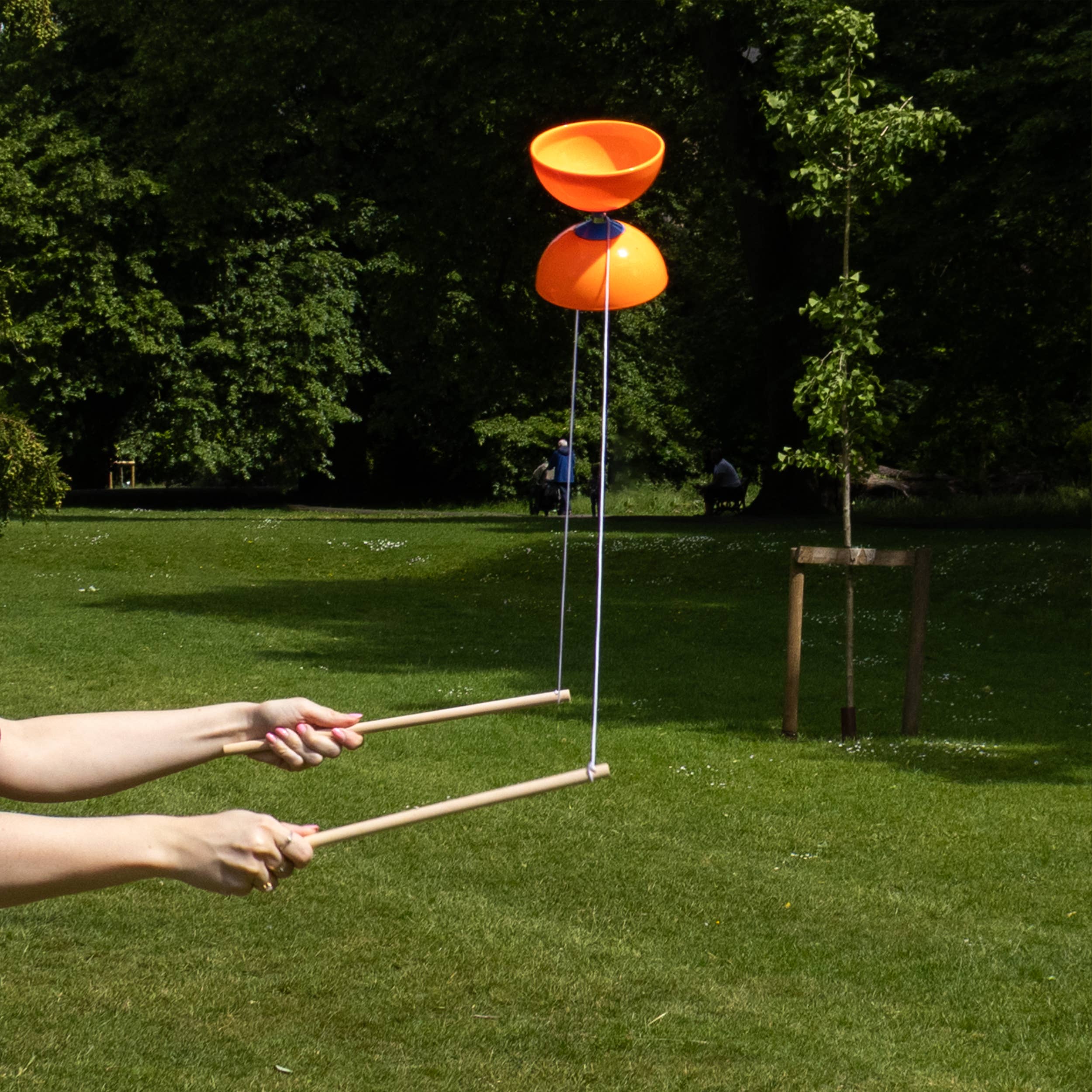 Robert Frederick Ltd - Wholesale Classic Toy - Kids - Diabolo - Flamingo Games3