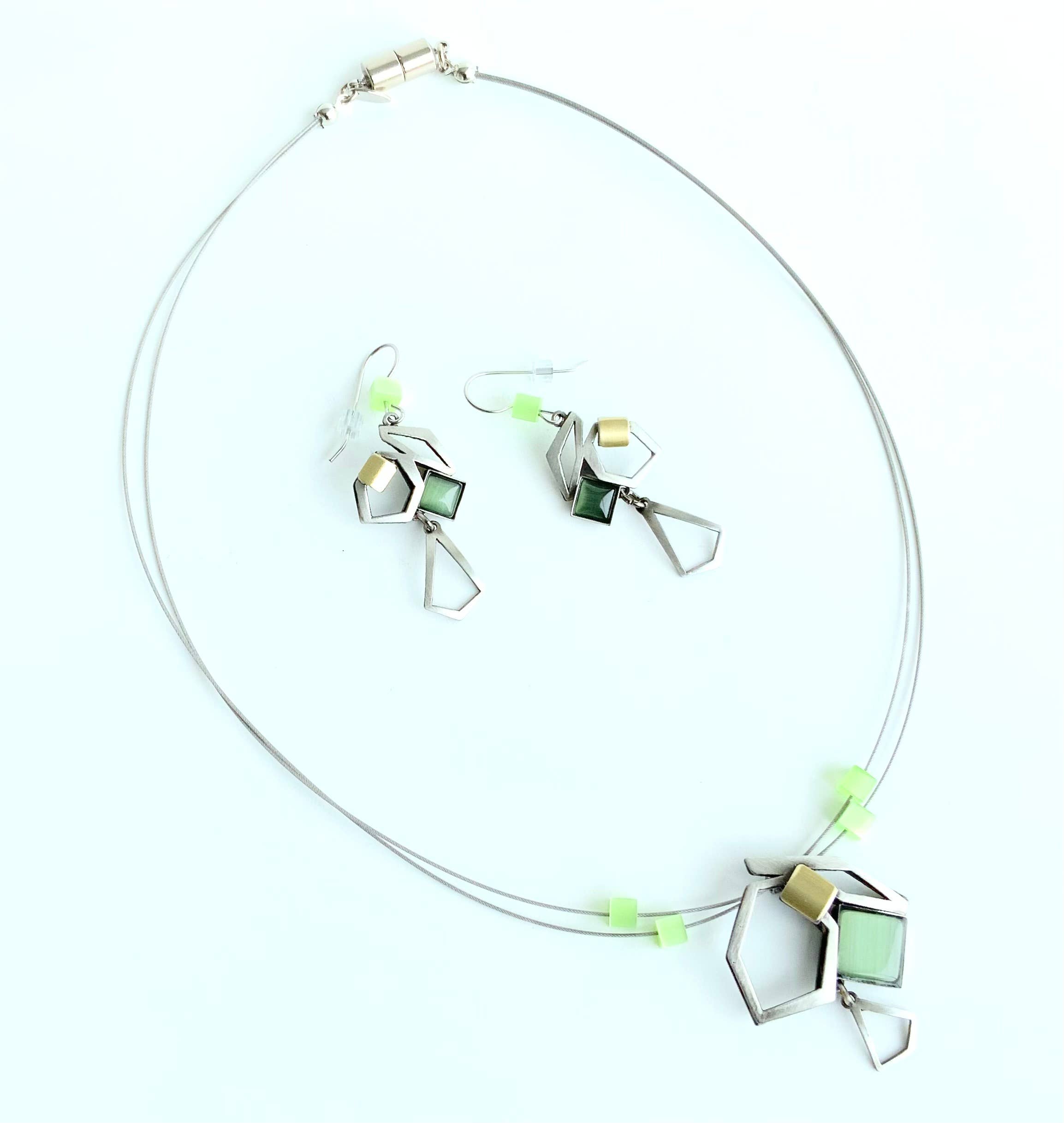 Christophe Poly / Crono Design - Vente Parures de bijoux - ENSEMBLES Préemballés (DFY1) - 6xColliers17'' & Ensembles d'Oreilles & Présentoirs Gratuits11