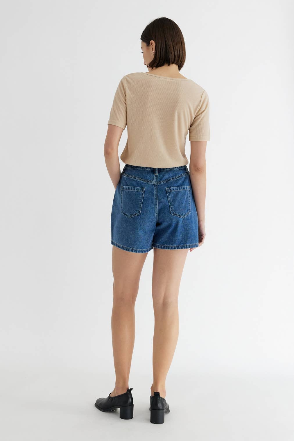 MOD REF – Großhandel Shorts – Damen – Die Naomi Shorts V9