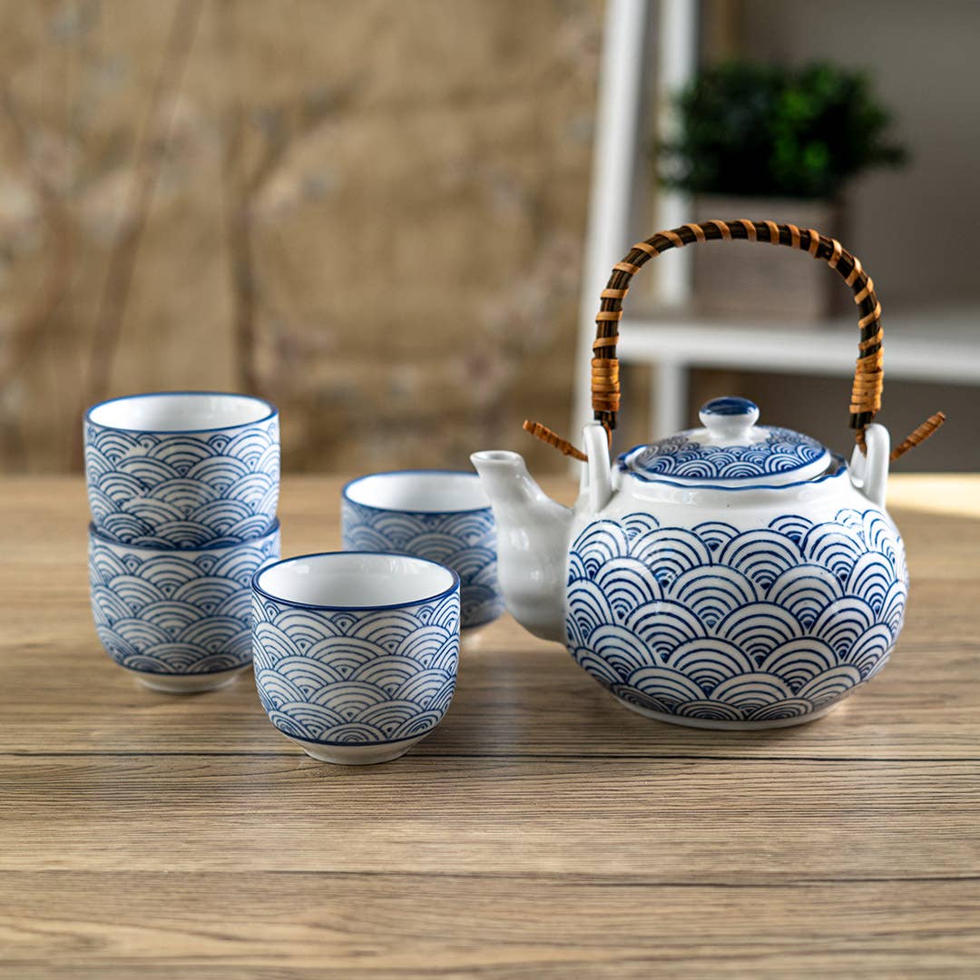Urban Tokyo - Wholesale Tea Set - Japanese Seikaiha Waves Tea Set 22oz Tea Pot with 4 Cups (1/12)4
