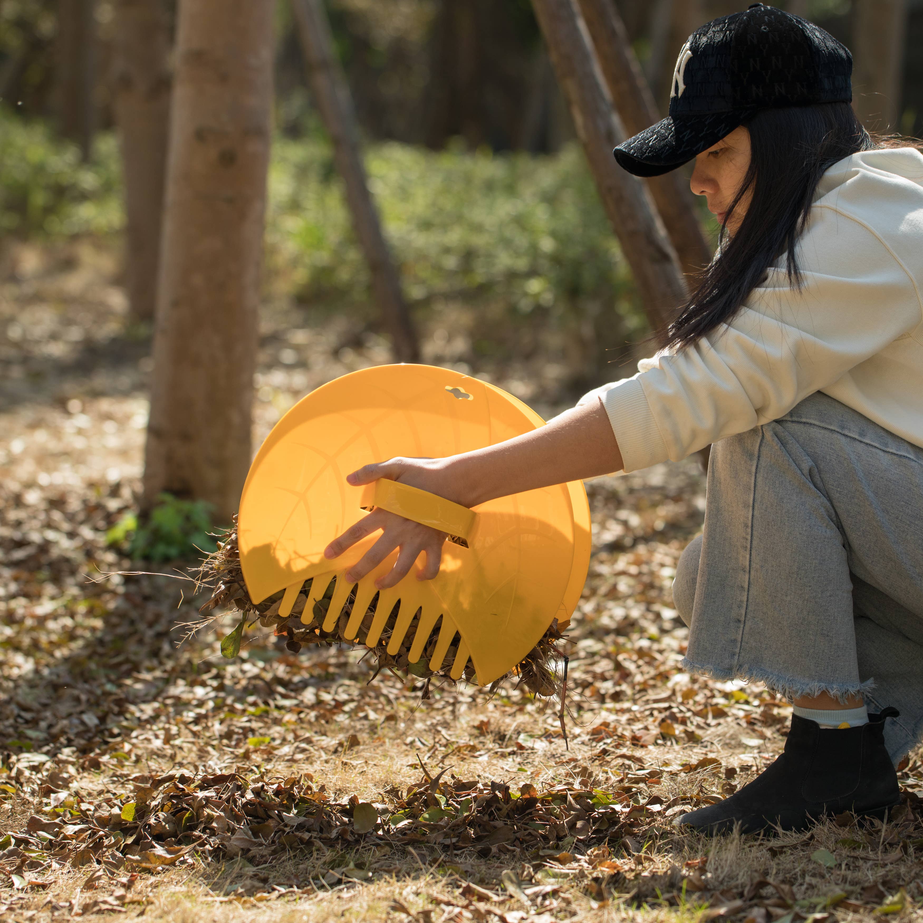 Quickway Imports - Wholesale Garden tool - Decorative Pair of Leaf Scoops, Hand Rakes7