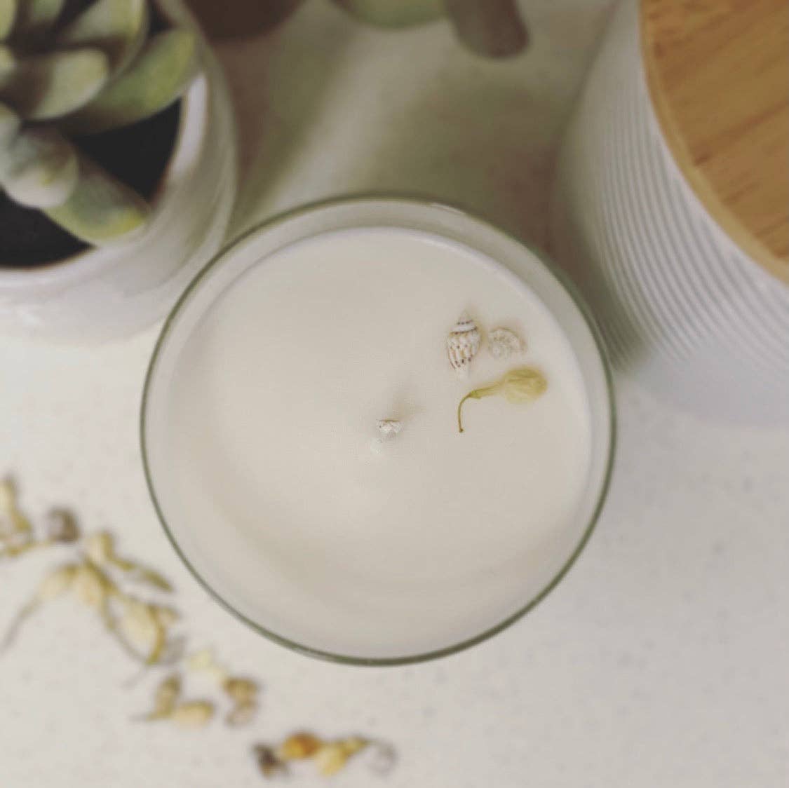Lavender & Lace Candle Co - Wholesale Jar/filled candle - Seaside Florals Candle2