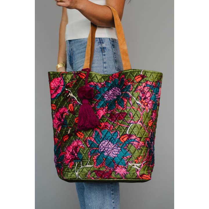 Panache Apparel Co. - Wholesale Tote bag – Women's - Olive & Multicolored Floral Tote