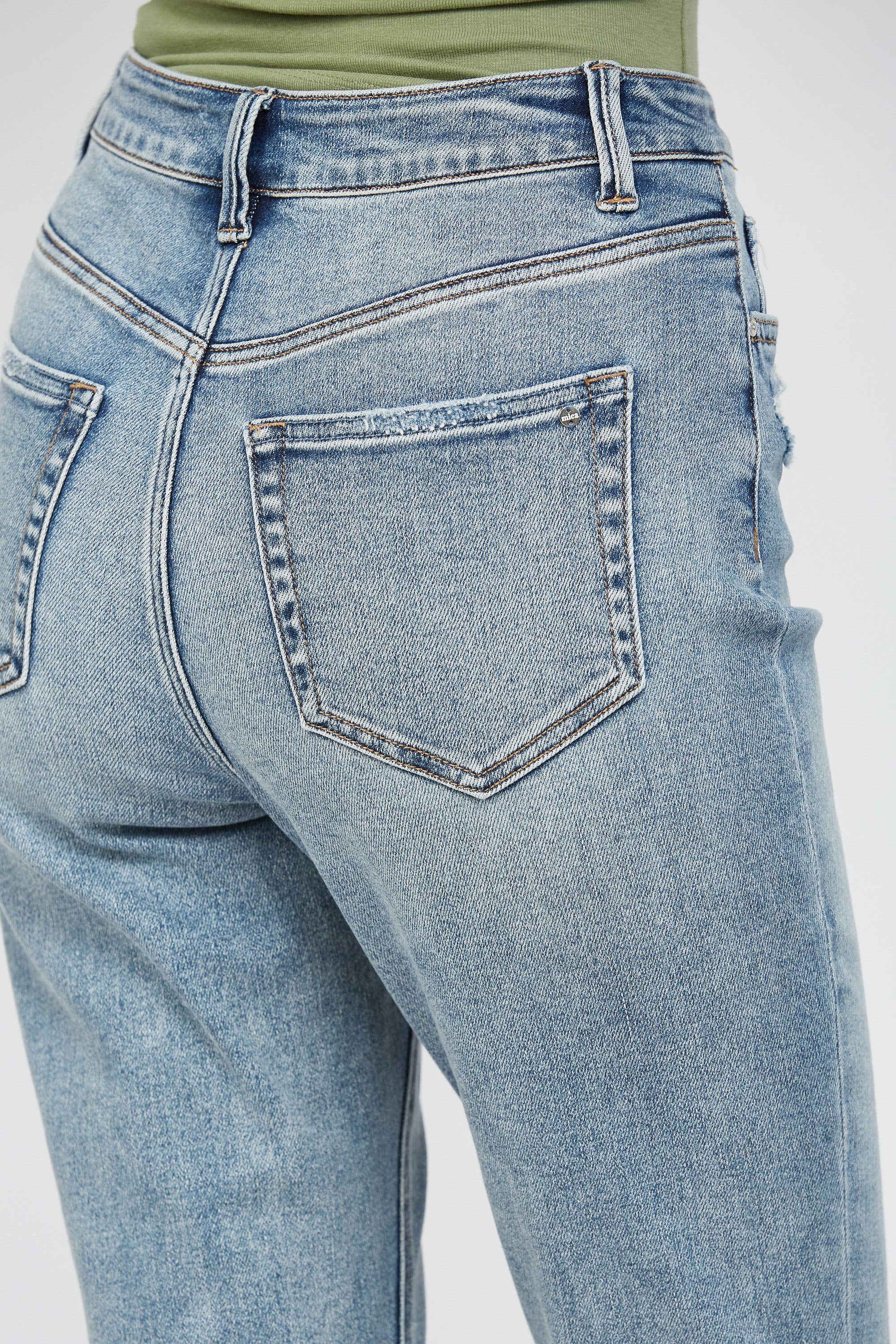 LORCA STRETCH SUPER HIGH RISE MOM JEAN for wholesale on Faire5