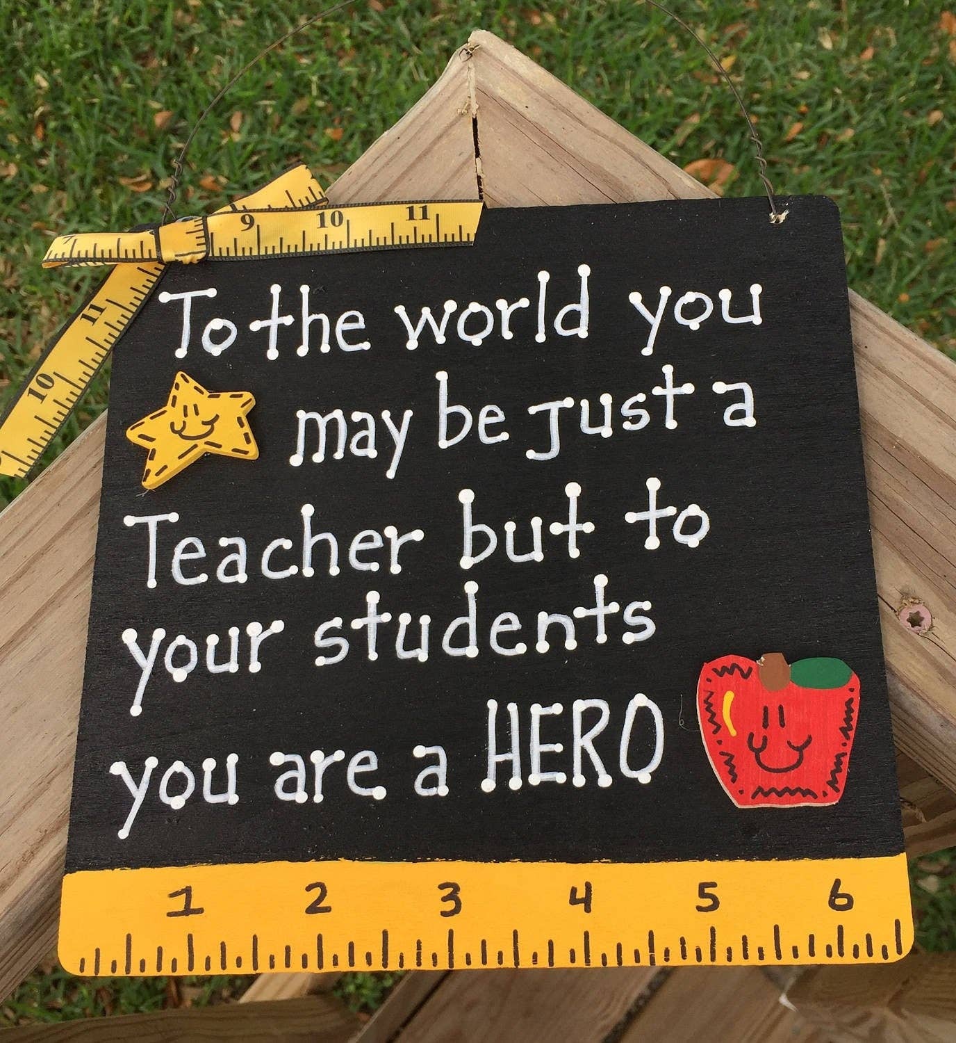 Nannie and B's Crafts – Sinal por atacado – Presentes para professores PS0800 - Para o mundo podes ser apenas um Professor mas para os teus alunos um HERÓI1