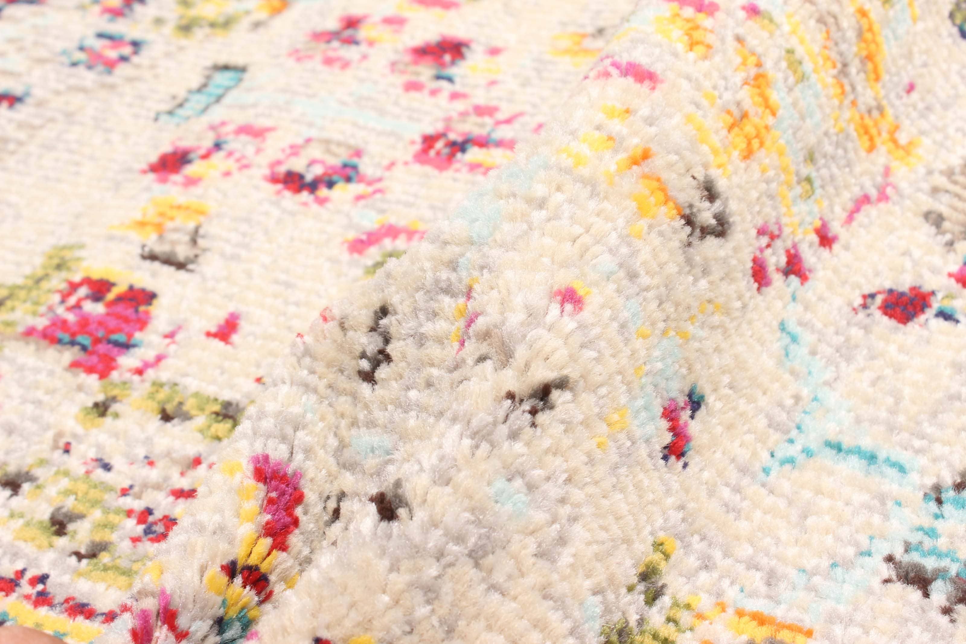 Jasmine Ivory Area Rug for wholesale on Faire5