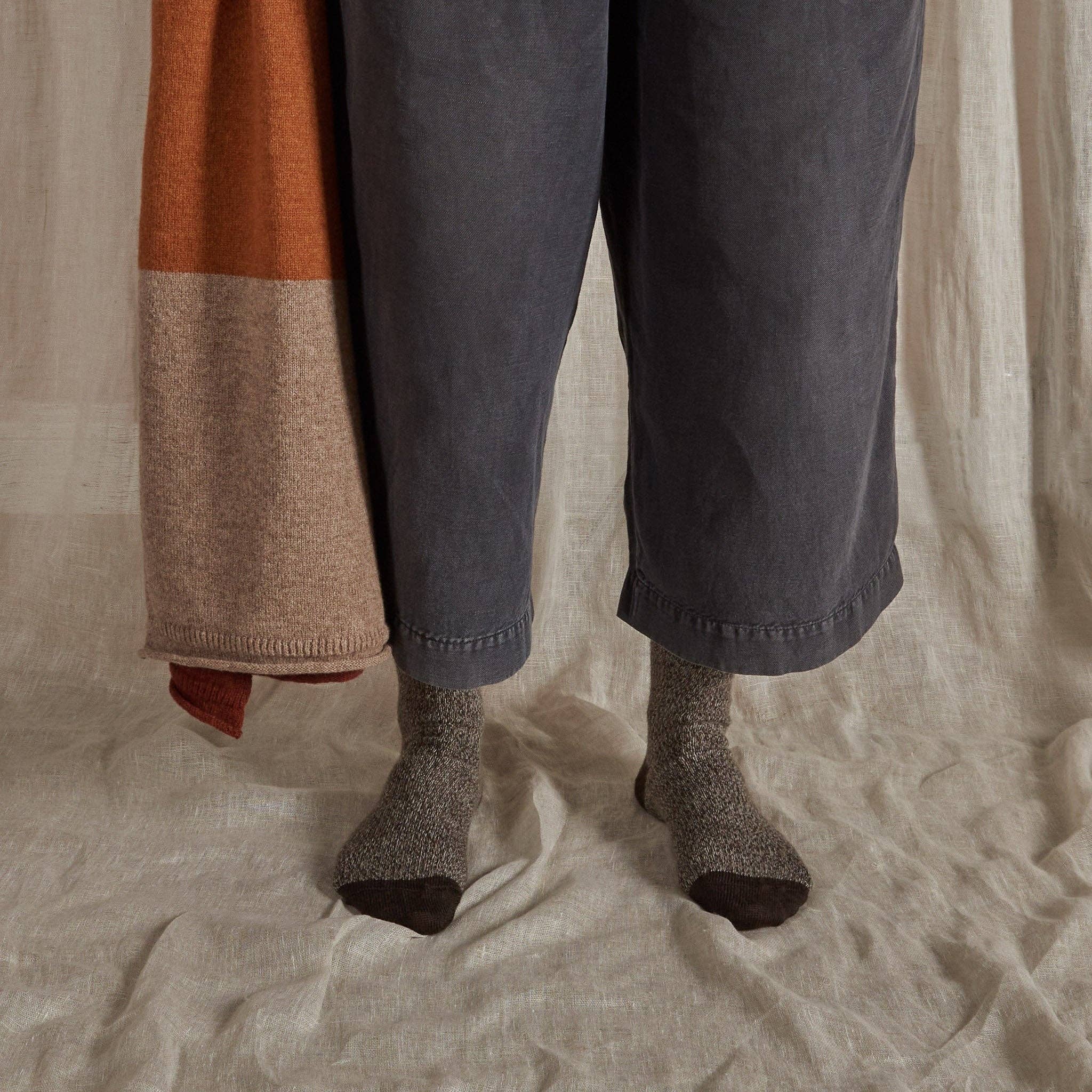 ROVE Knitwear – wholesale Socks – Unisex – Fine Merino Wool Socks | Brown Marl2