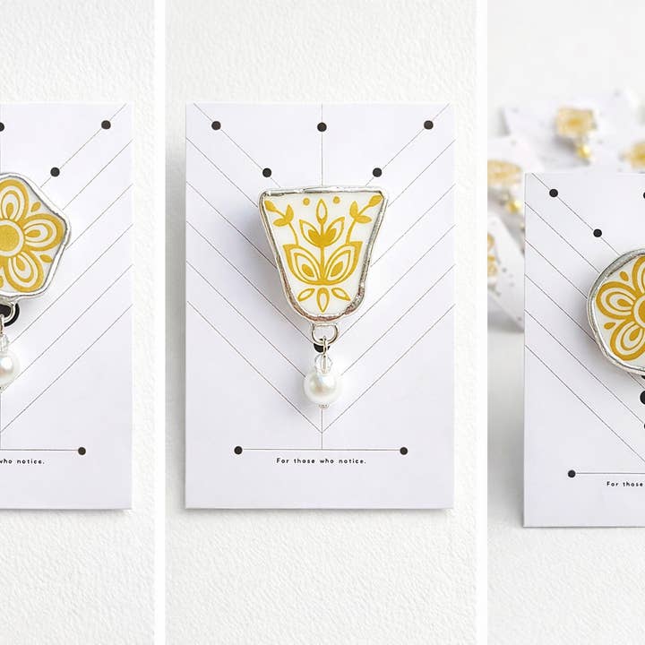 Broches de patrón Butterfly Gold de Corelle Livingware para venta al por mayor de Holly With a Why?