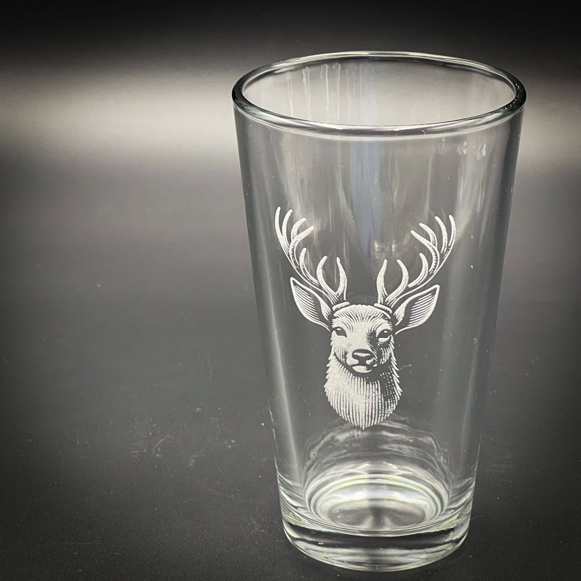 Adirondack Etching LLC - Wholesale Beer Glass/Mug - Stag Etched  Pint Glass: Vintage Deer Head Design4