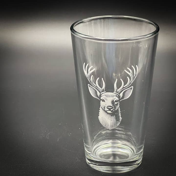 Adirondack Etching LLC - Wholesale Beer Glass/Mug - Etched Stag Pint Glass: Vintage Deer Head Design4