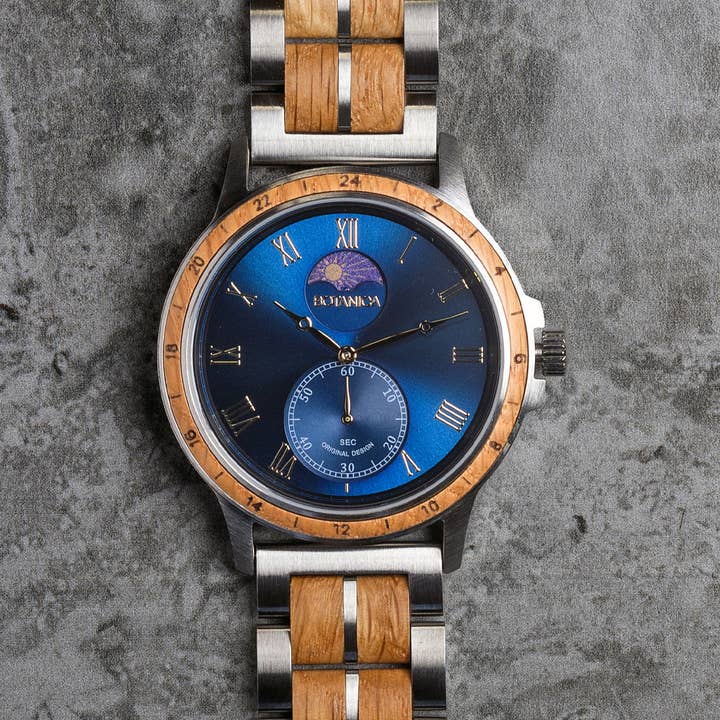 Montre en bois à quartz pour homme avec cadran solaire et cadran bleu et bois de whisky | ZENITH pour la vente par Bear Essentials
